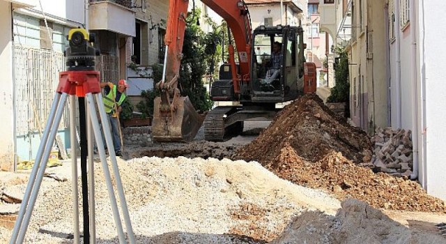 Finike’nin kanalizasyon sorunu çözülüyor