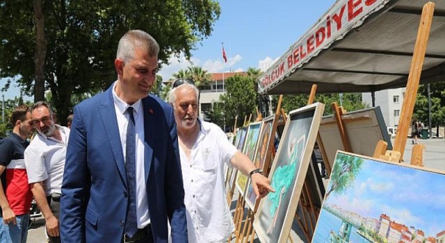 Gölcük Anıtpark’taki Resim Sergisi Beğeni Topladı