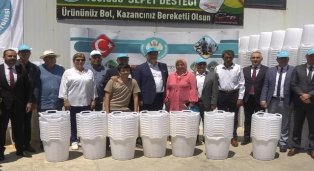 Manisa’da üzüm sepetleri üreticilere ulaştırılıyor