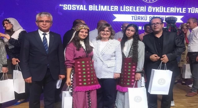 ’Ümmü Kızın Türküsü’ ile Akdeniz’i temsil ettiler