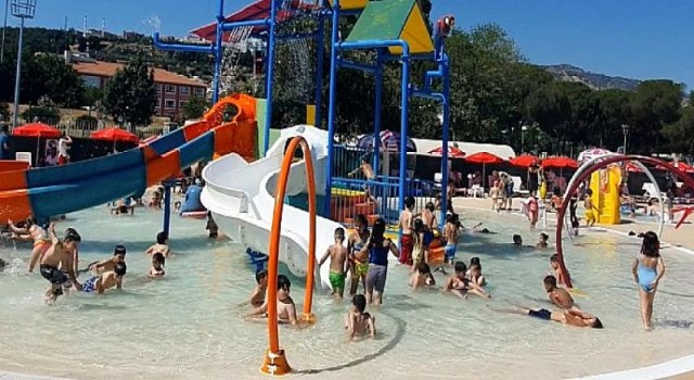 Aydınlılar Tekstil Park’ta Yer Alan Çocuk Aquaparkına Akın Etti