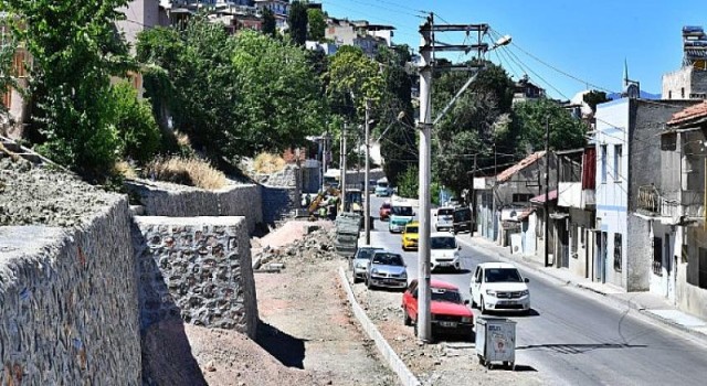 İzmir Büyükşehir Belediyesi’nden Gürçeşme’de 30 yıllık soruna neşter