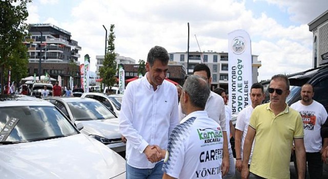 Kartepe’de Auto Show 2022 Renkli Geçti