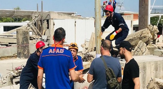 Narlıdere Belediyesi Çalışanları Afad Gönüllüsü Oldu