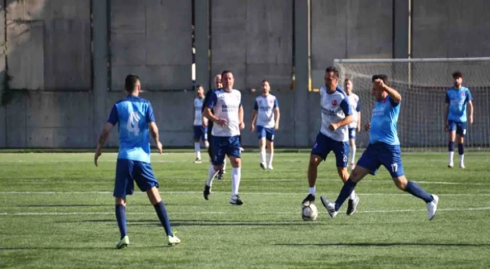 Şöhretler karması Bağcılar’da maç yaptı