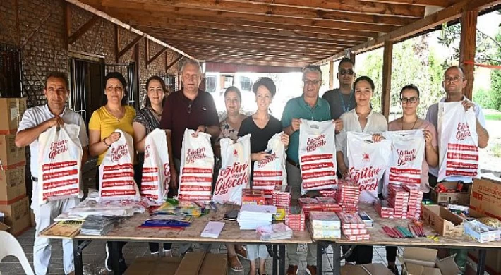 6 Bin 500 Öğrencinin Kırtasiye Malzemesi Kemer Belediyesi’nden