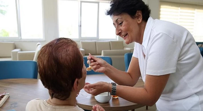 Alzheimer hastaları bu evde artık gece de konaklayabilecek