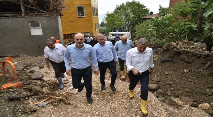 Bursa Milletvekili Zafer Işık afetzede Orhangazi’de