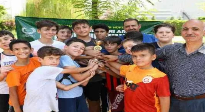 Diyarbakır Yenişehir’de Kur’an kurslarında futbol keyfi