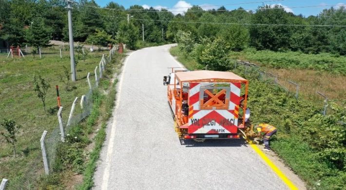 Kocaeli’nin kırsal yolları daha güvenli hale getiriliyor