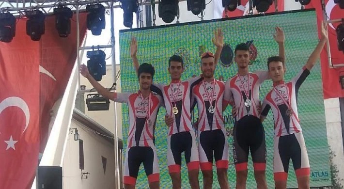 Brisaspor, Balıkesir Sındırgı Mtb Cup Dağ Bisikleti müsabakasından 5 ödülle döndü