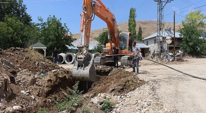 Büyükşehir’den Kırkpınar’da yağmur suyu çalışması