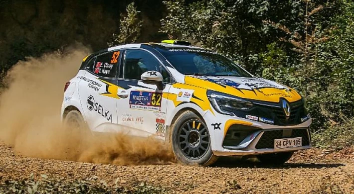 Clio Rally Trophy Turkey Kocaeli Rallisinde Kazanan Ekip Menderes Okur ve Özden Yılmaz Oldu