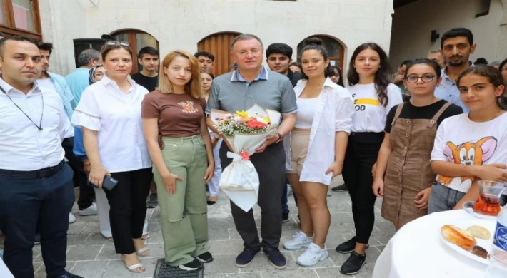 Hatay Büyükşehir’le sınava hazırlanan öğrenciler şehrin gururu oldu