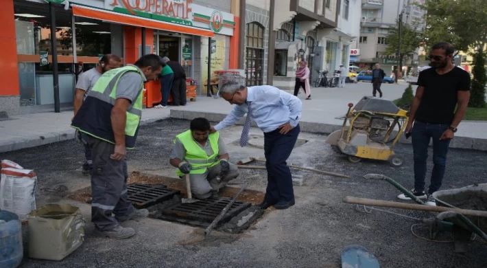 Kütahya’da meydandaki eksiklikler tamamlanıyor