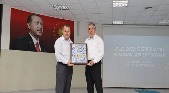 Nevşehir Belediye Başkanı Savran Recep Tayyip Erdoğan Anadolu Lisesi’ni Ziyaret Etti