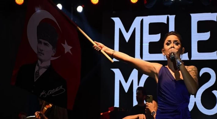 Torbalı’da ‘Kurtuluş şenliklerine’ muhteşem gala