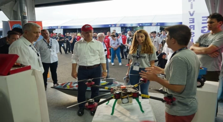 YÖK Başkanı’ndan Ege Üniversitesi standına ziyaret