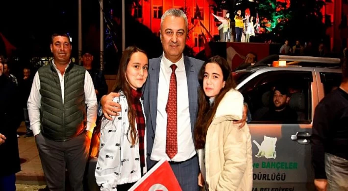 29 Ekim Cumhuriyet Bayramı Fener Alayı Yürüyüşü Coşku İçerisinde Gerçekleştirildi