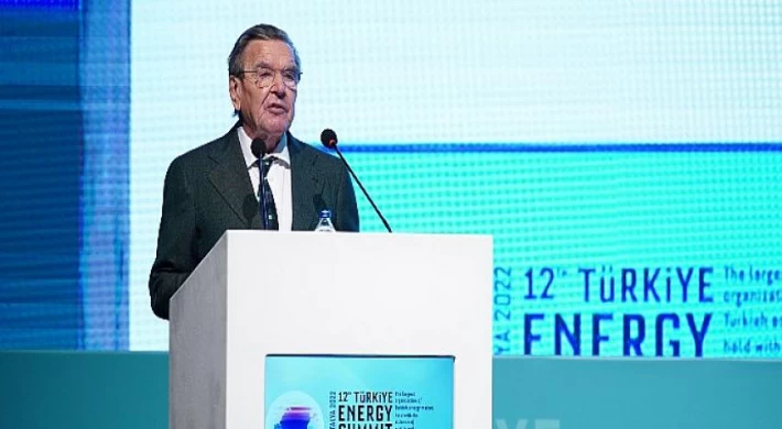 Almanya Eski Başbakanı Gerhard Schröder, “Enerji fiyatlarına fren şart” dedi