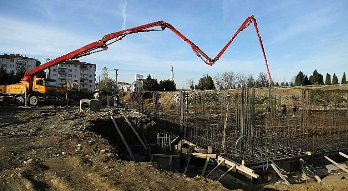 Gölcük Yeni Terminali’nin temel betonu atılıyor