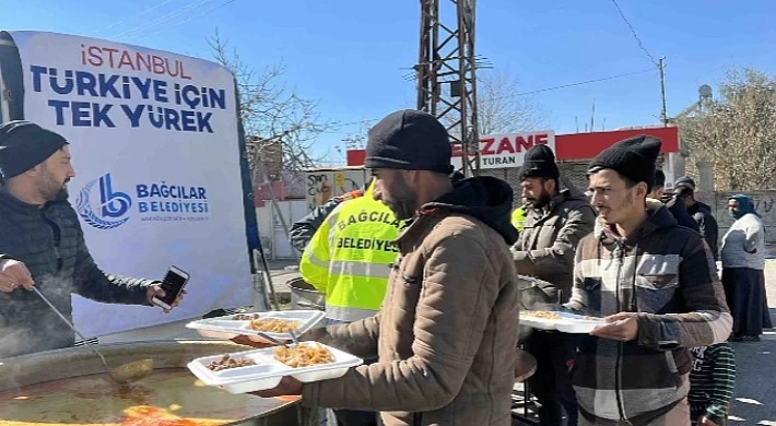 Bağcılar Belediyesi’nden deprem bölgesinde 12 bin kişiye 3 öğün sıcak yemek