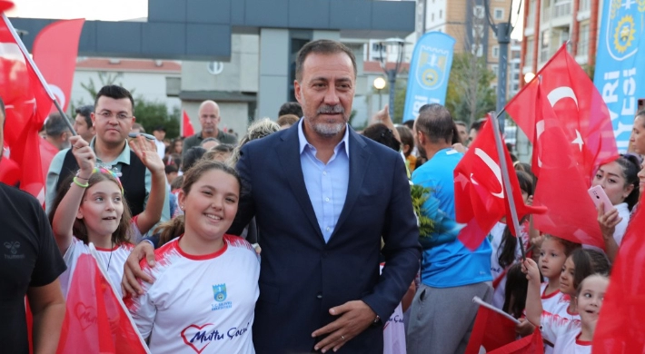 BAŞKAN YILMAZ: "YAZ SPOR OKULLARIMIZDA 3.753 ÖĞRENCİYE ÜCRETSİZ EĞİTİM VERDİK"