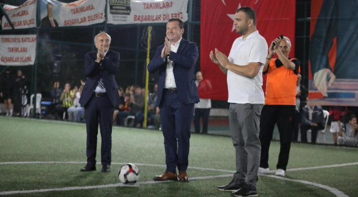 Başkan Balcıoğlu, Çantaköy Spor Festivali'nde Futbol Turnuvasına Katıldı