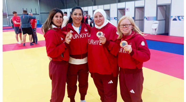 Trakya Üniversitesi akademisyeni ve öğrencisinden judoda büyük başarı