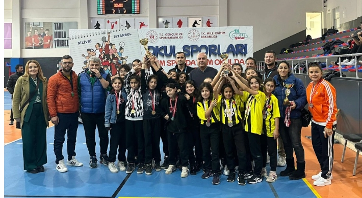 Okul Sporları Kapsamında Düzenlenen Futsal Turnuvası Tamamlandı