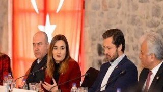 CHP İzmir Milletvekili Av. Sevda Erdan Kılıç: “Depremzedelerin sorunlarına çözüm üretmesi gereken iktidar sorunların asıl kaynağı oldu”