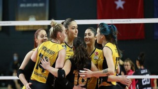 VakıfBank CEV Şampiyonlar Ligi’nde final için avantaj peşinde