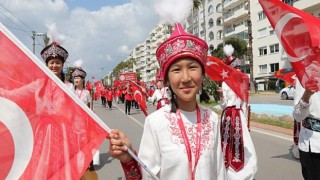 Antalya’da 23 Nisan coşkusu başladı