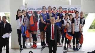 Basketbol Turnuvasında 23 Nisan coşkusu