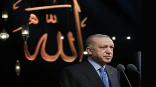 Cumhurbaşkanı Erdoğan: Sıkıntıların sebebi de çaresi de Kur’an-ı Kerim’de