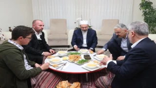 Diyanet İşleri Başkanı Eskişehir’de bir imamın evinde sahur yaptı