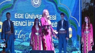 Ege Üniversitesi ve Türk Kızılay’ı Egeli öğrencileri iftar yemeğinde buluşturdu