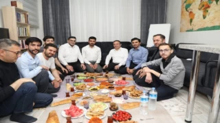 ERÜ Rektörü Çalış, öğrenci evinde sahur yaptı