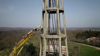 Gebze Kargalı’da Ayaklı Su Deposu Yıkılıyor