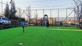 Gölcük’te Futbol Sahaları Çocuklar İçin Yenileniyor