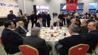 Karamollaoğlu ve İmamoğlu ’Saadet’in iftarında buluştu