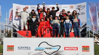 Karting ilk ayakta büyük çekişme başladı