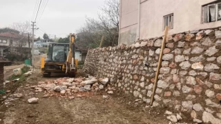 Kocaeli İzmit’in kırsal mahallelerinde yol konforu arttırılıyor