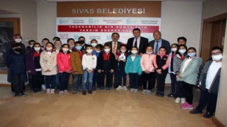 Küçüklerden büyük davranış