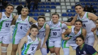 Rize Belediyesi Kadın Basketbol takımı çeyrek finalde ilk maçını kazandı