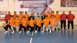 Bursa İnegöl’ün voleybolcuları final için Mersin’de