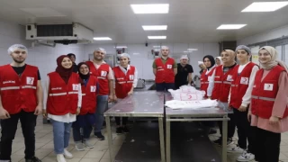 Bursa’da Türk Kızılayı 30 binin üzerinde sıcak yemek dağıttı