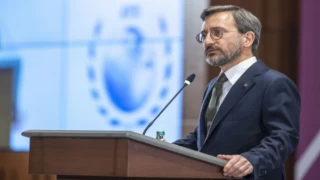 Fahrettin Altun: Yerel medya da değişimden etkilenecek