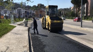 Gölcük’te üstyapı çalışmalarıyla yol konforu arttırılıyor