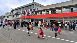 İkinci gemi İzmir Limanı’na yanaştı